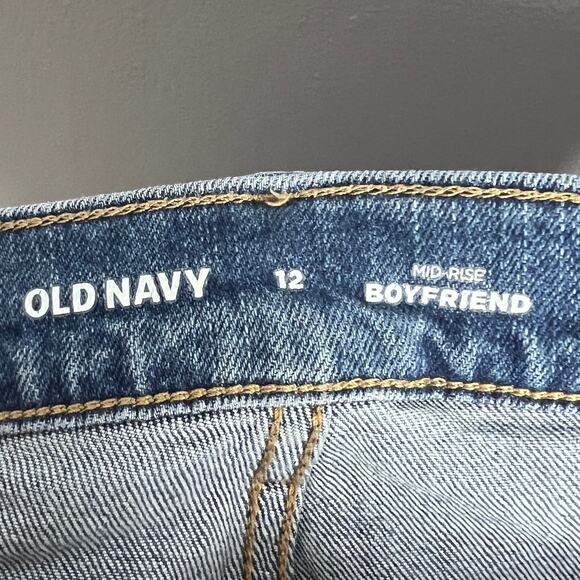 Old Navy Womens 12 Mid Rise Boyfriend Jeans Crop Capri Frayed Hem Light Wash - Picture 4 of 9